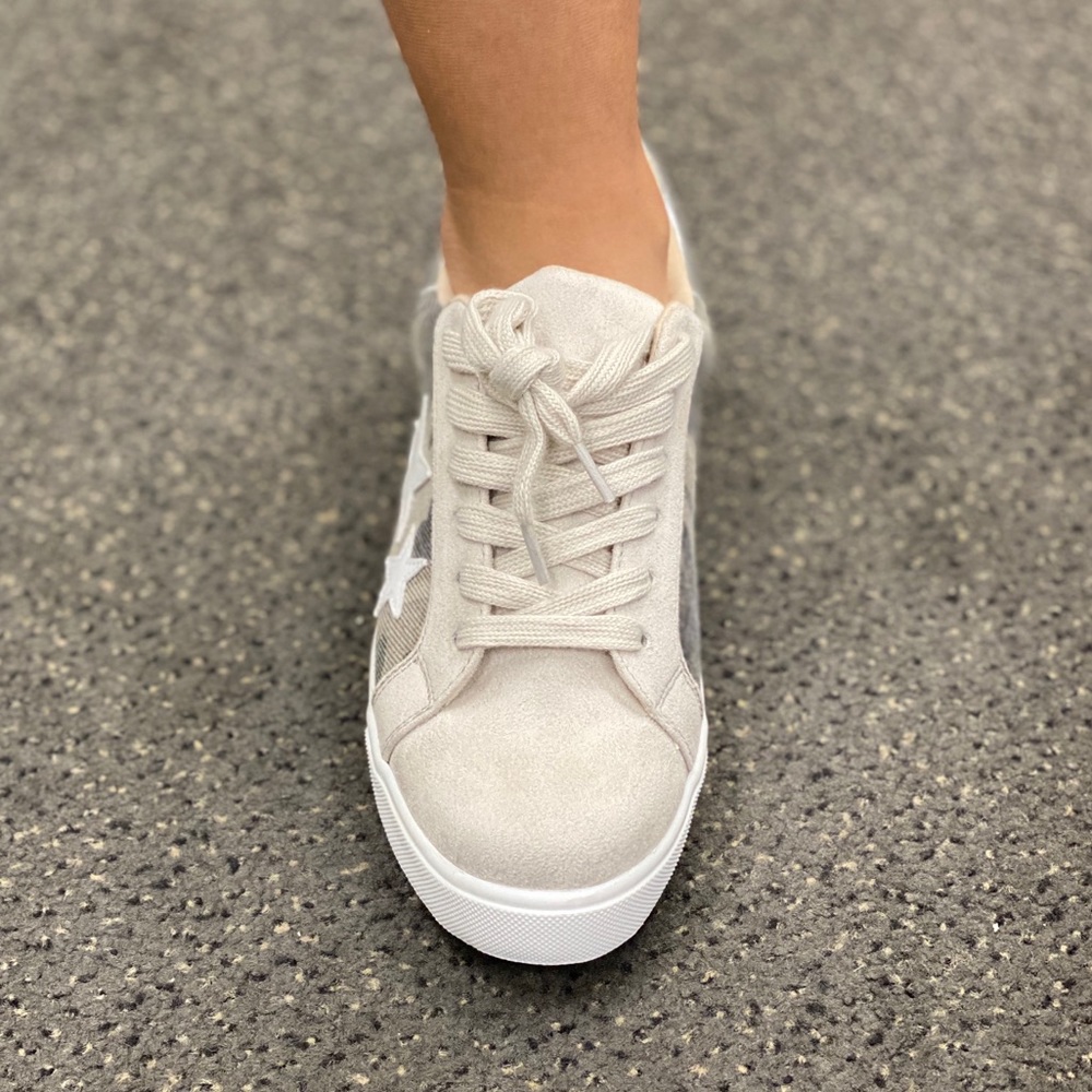 Camo lace up sneaker - Picture 6 of 8